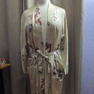 ARITZIA Wilfred Free Durante robe